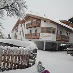 Dominika * Ried im Oberinntal